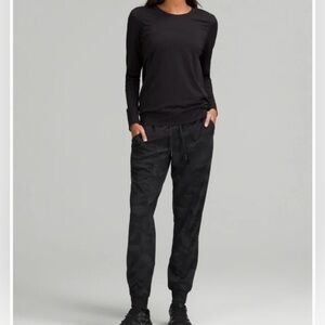 Lululemon camouflage black and grey joggers